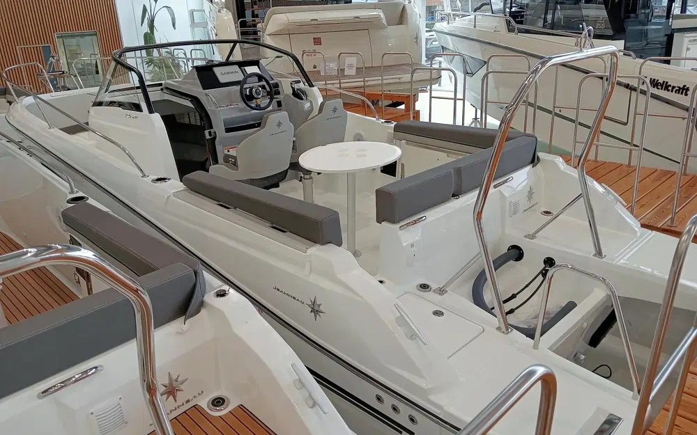 slider 2 Jeanneau CAP CAMARAT 7.5 WA SERIE 3