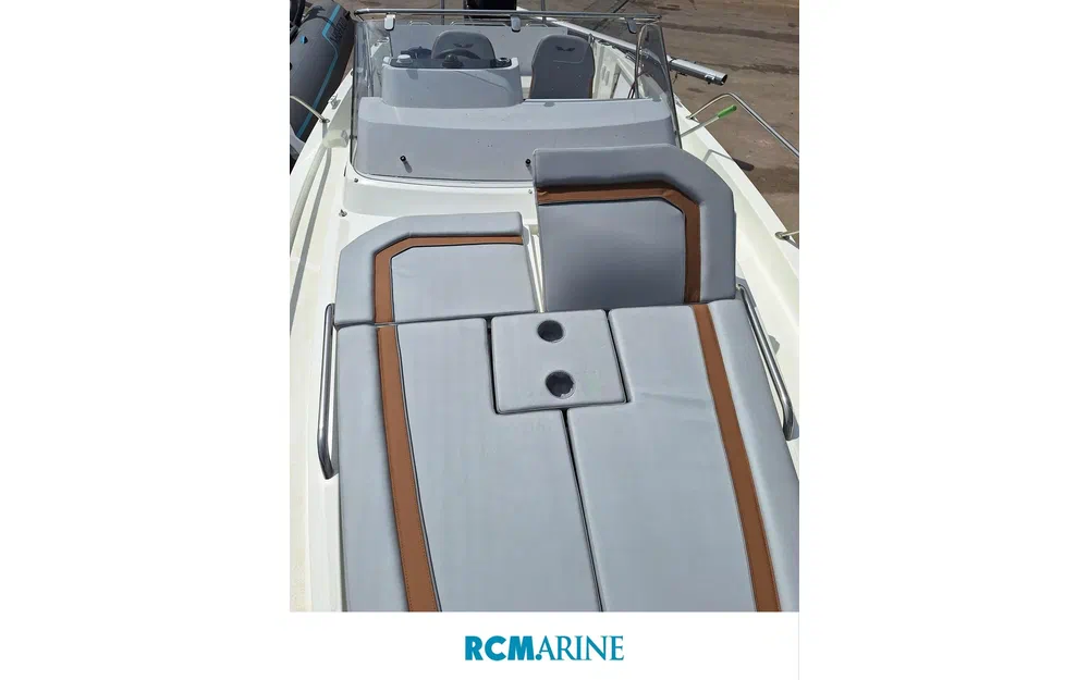 slider 2 Beneteau Flyer 8 SUNdeck V2
