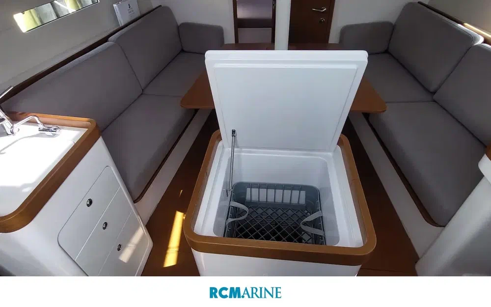 slider 20 Beneteau First 36