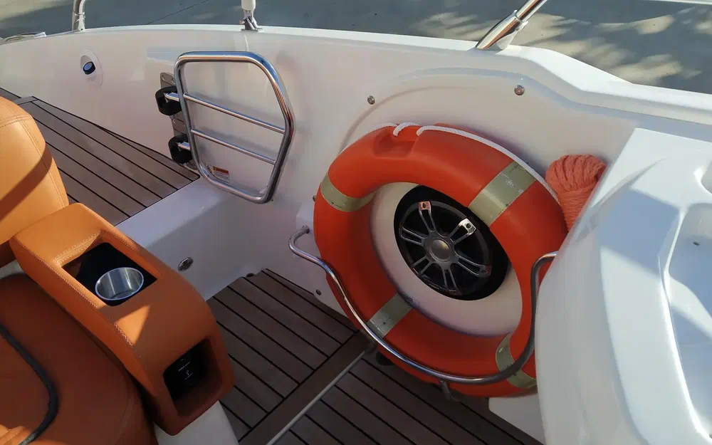 slider 11 Cranchi Endurance 30