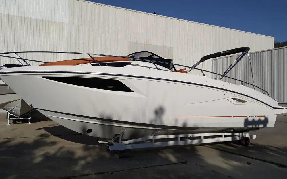 slider 1 Cranchi Endurance 30