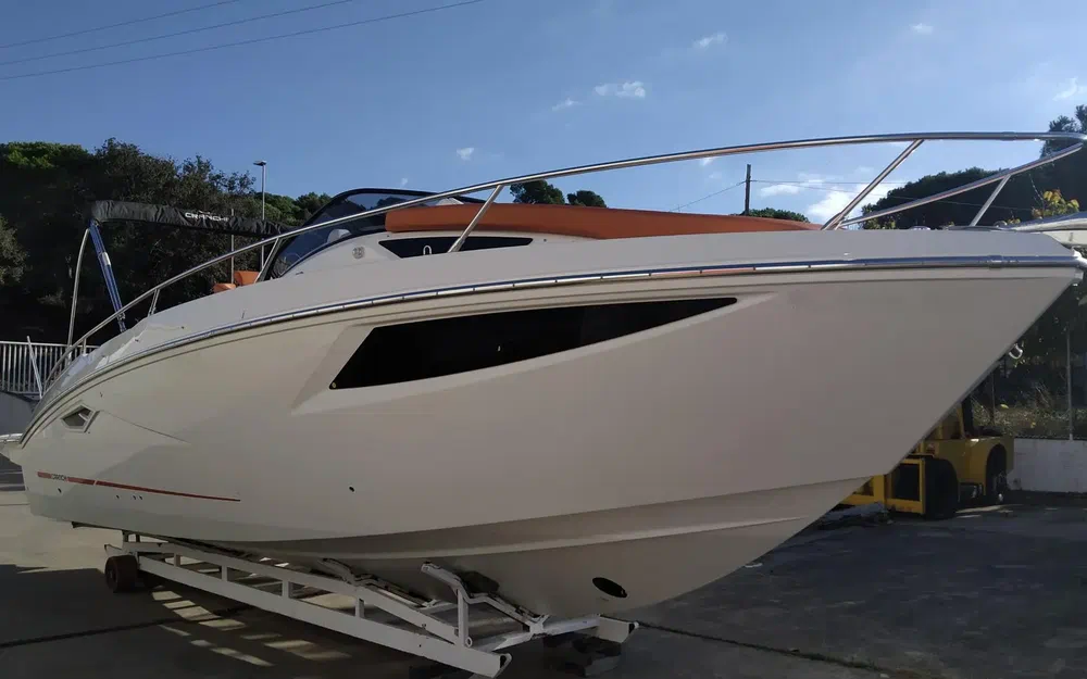 slider 3 Cranchi Endurance 30