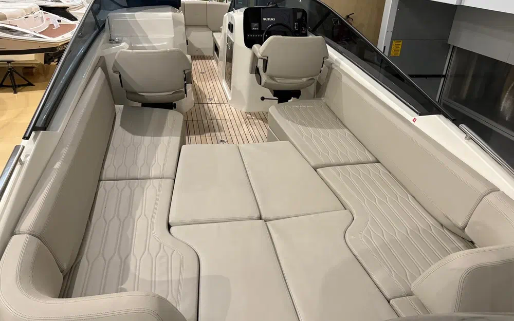 slider 34 Cranchi E 26 Rider