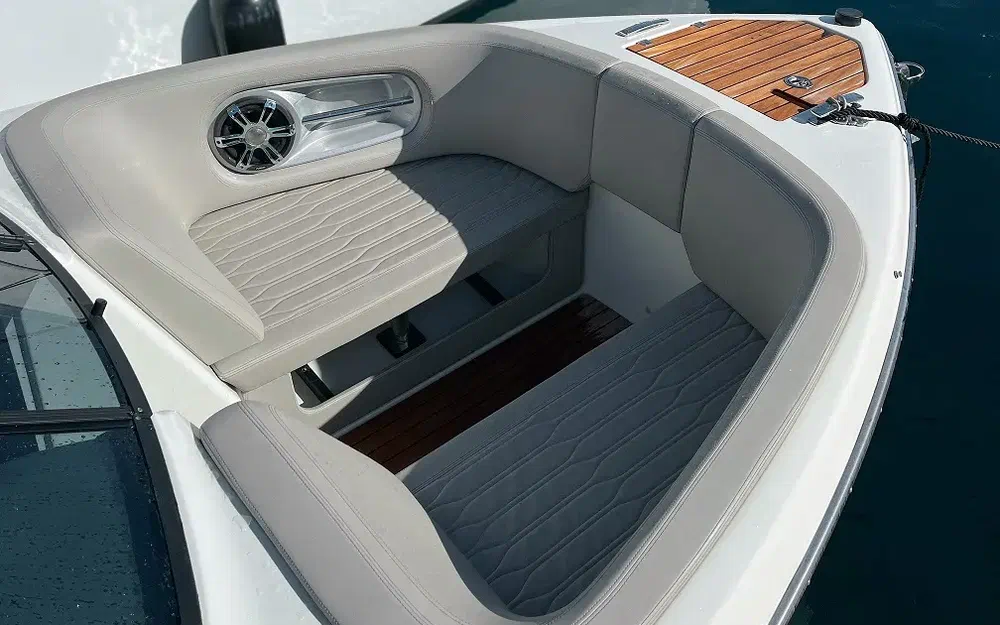 slider 6 Cranchi E 26 Rider