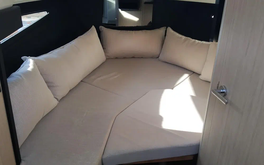 slider 27 Cranchi Endurance 30