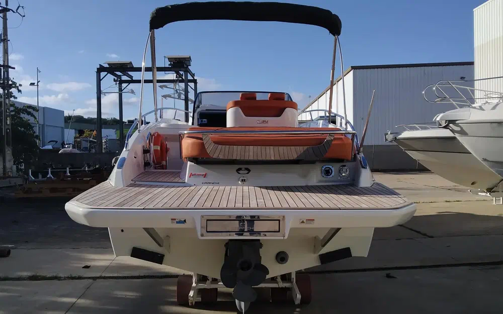 slider 6 Cranchi Endurance 30