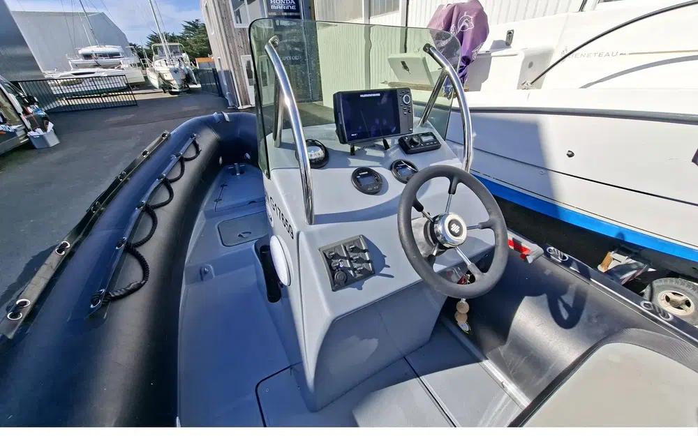 slider 12 3D Tender Patrol 600