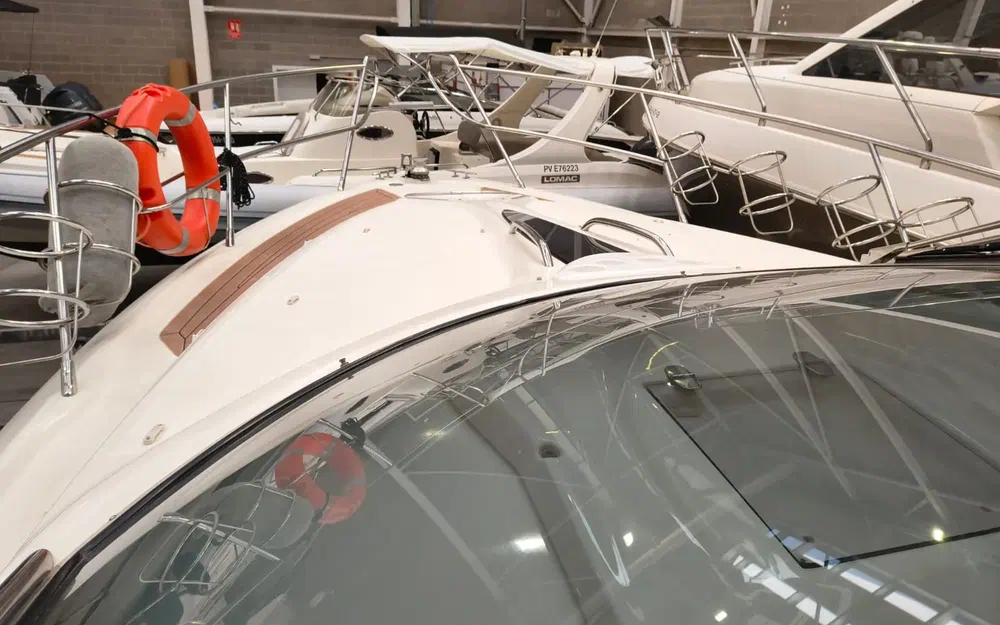 slider 5 Cranchi Endurance 33