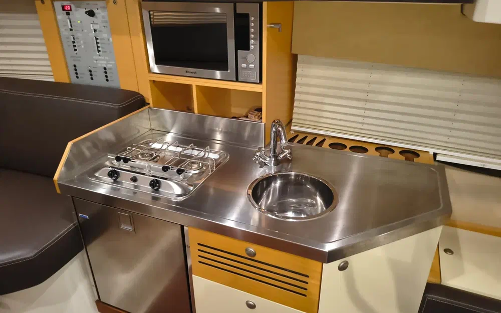 slider 7 Cranchi Endurance 33