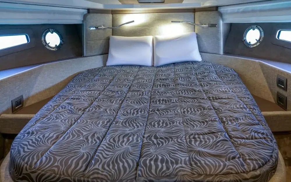 slider 11 Cranchi M 44 Hard Top