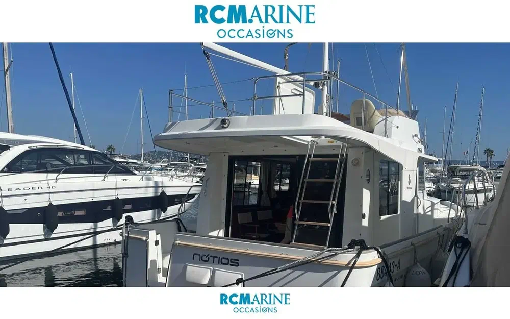 slider 0 Beneteau Swift Trawler 34 Fly