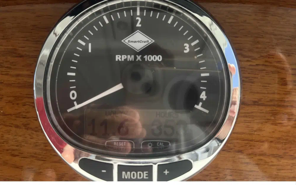 slider 9 Beneteau Swift Trawler 34 Fly