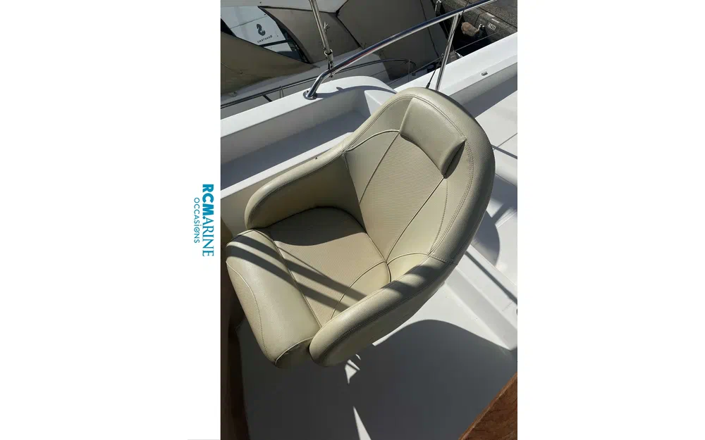 slider 15 Beneteau Swift Trawler 34 Fly