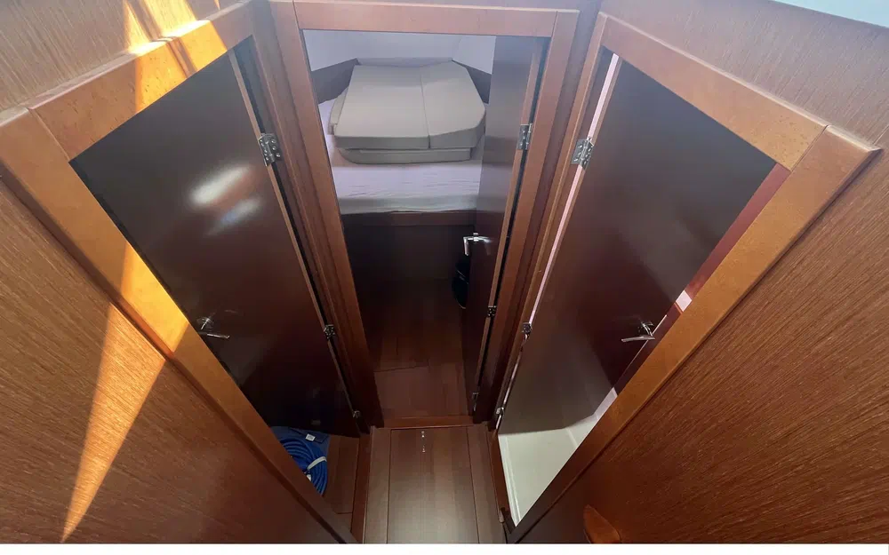 slider 2 Beneteau Swift Trawler 34 Fly