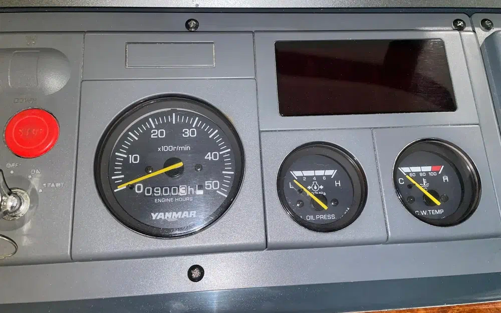 slider 12 Faeton 10.40 Fly Moraga