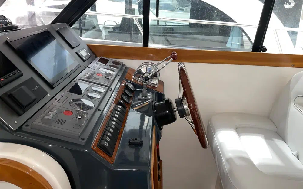 slider 7 Faeton 10.40 Fly Moraga