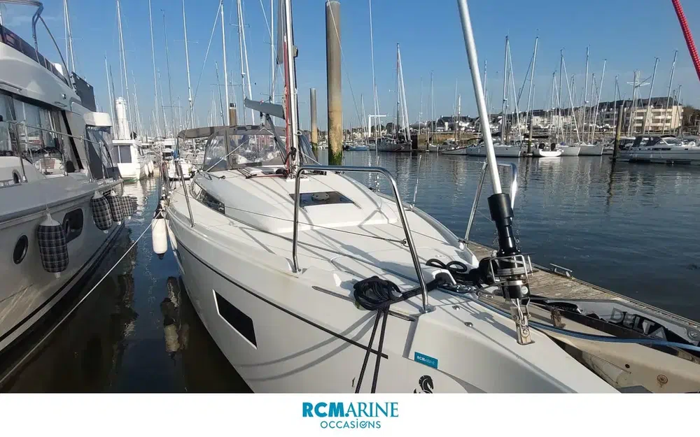 slider 1 Beneteau Oceanis 34.1