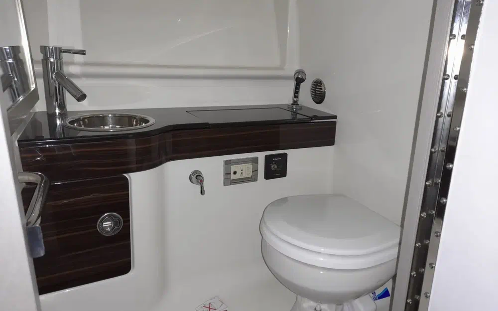 slider 10 Formula 310 Sun Sport