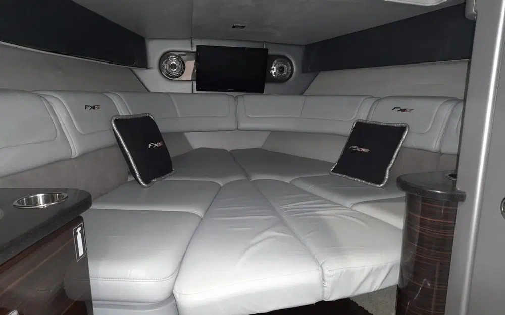 slider 11 Formula 310 Sun Sport