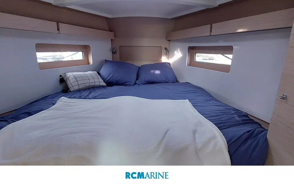 slider 10 Beneteau Oceanis 37.1