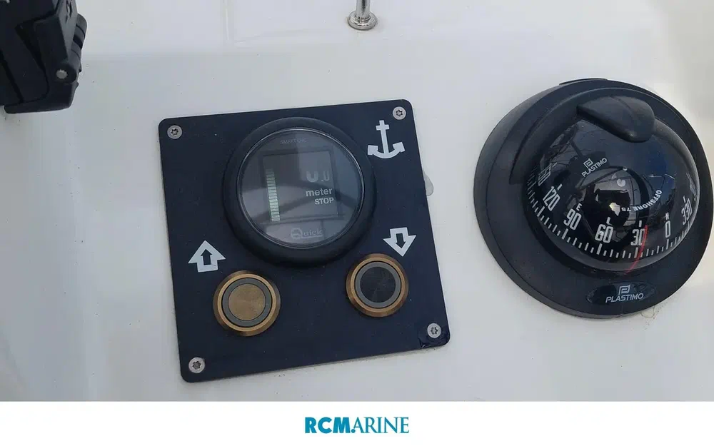 slider 15 Beneteau Oceanis 37.1