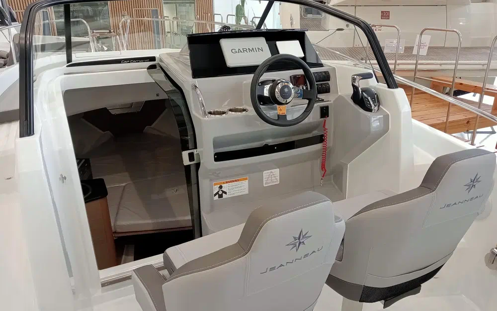 slider 4 Jeanneau CAP CAMARAT 7.5 WA SERIE 3