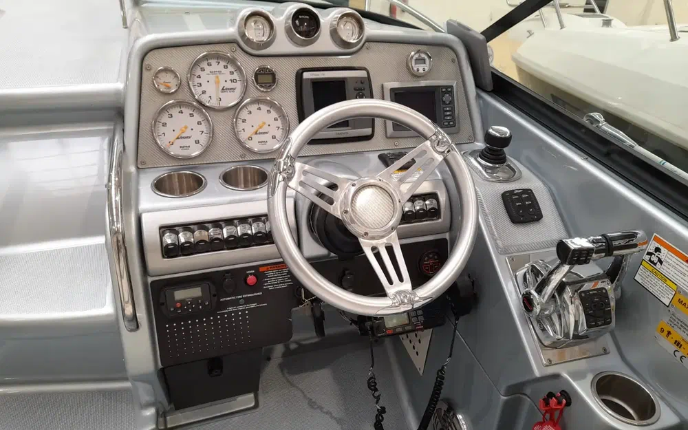 slider 6 Formula 310 Sun Sport