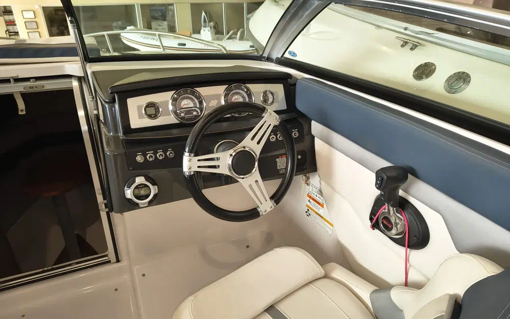 slider 9 Jeanneau Cap Camarat 6.5 CC Serie 3