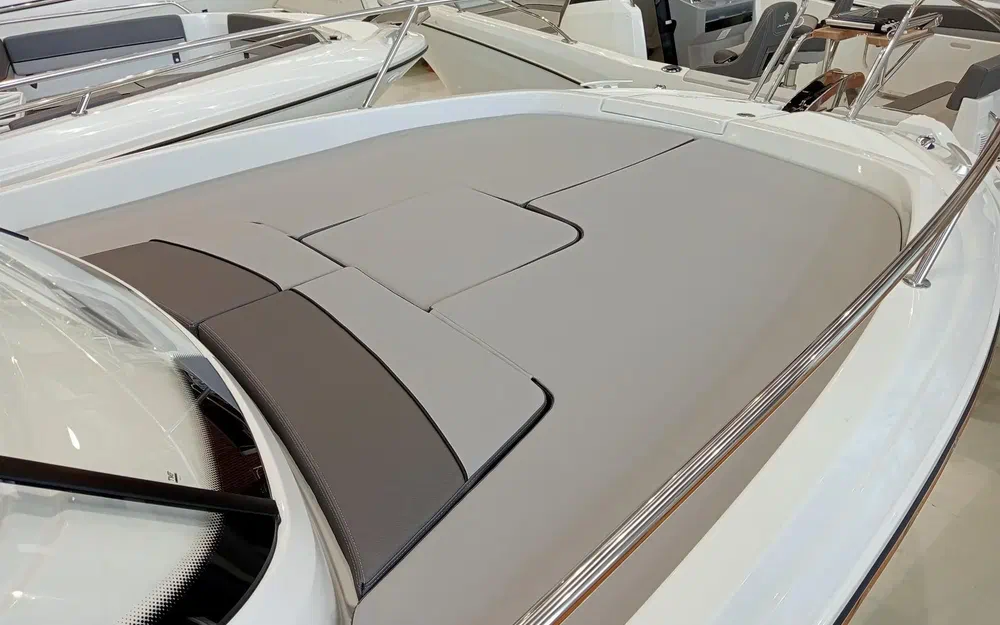 slider 3 Jeanneau CAP CAMARAT 7.5 WA SERIE 3