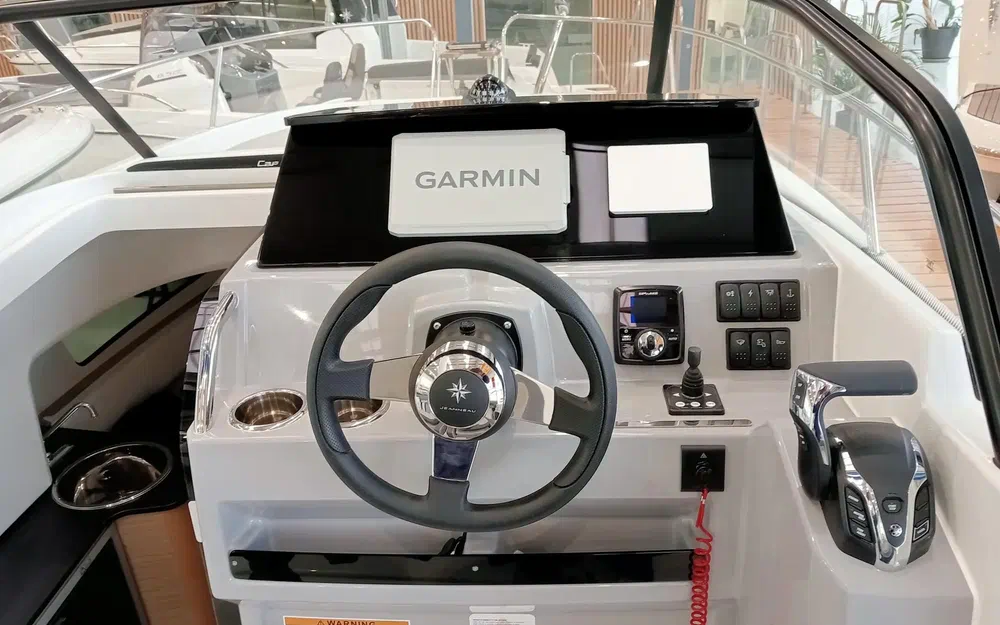 slider 5 Jeanneau CAP CAMARAT 7.5 WA SERIE 3