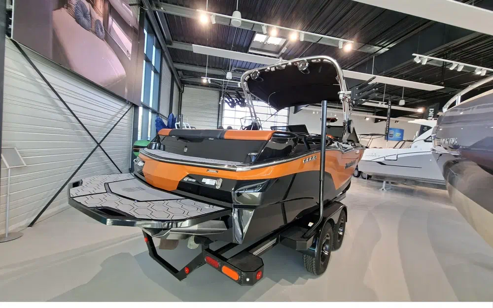 slider 9 Mastercraft NXT 22