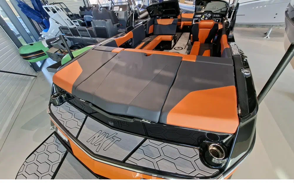 slider 2 Mastercraft NXT 22