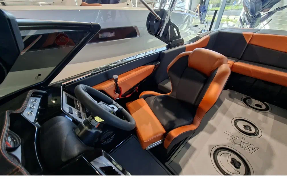 slider 5 Mastercraft NXT 22