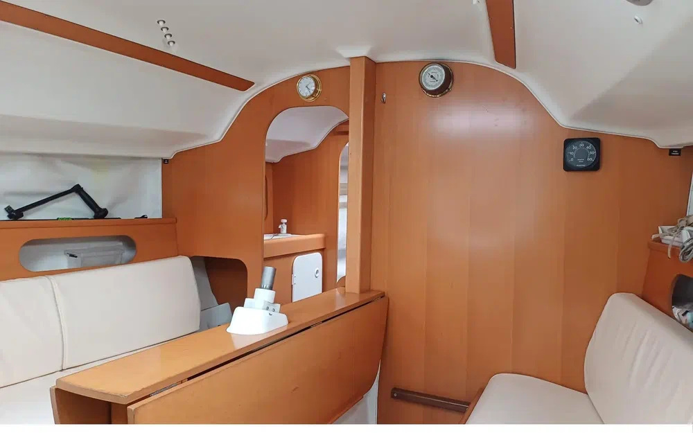 slider 4 Beneteau First 25.7