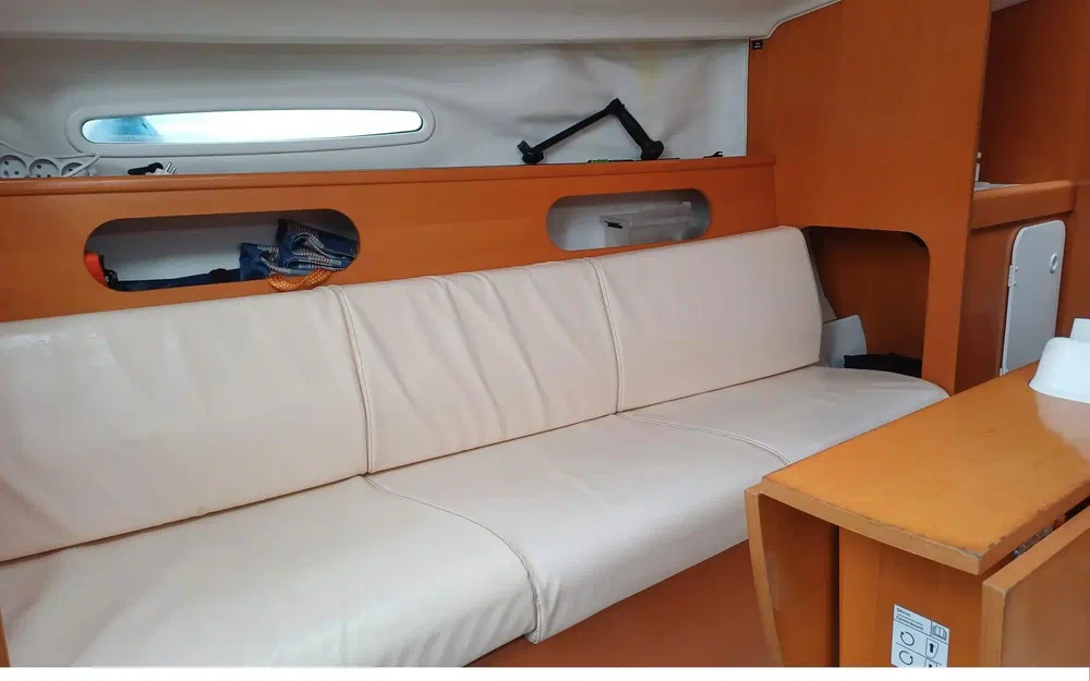 slider 5 Beneteau First 25.7