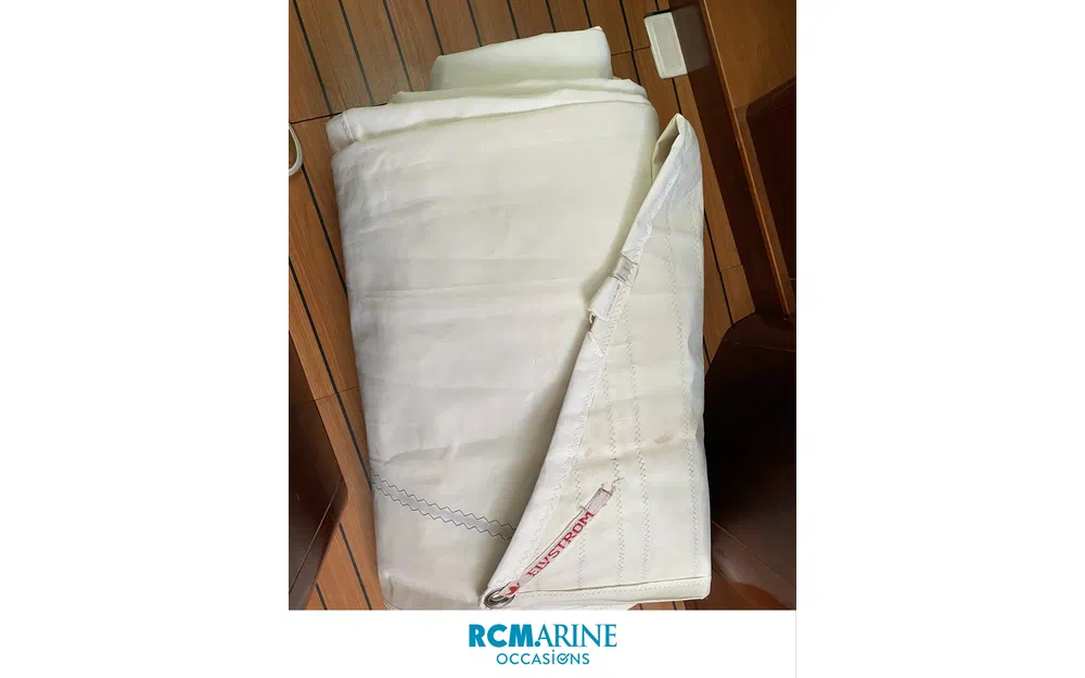 slider 15 Beneteau Oceanis 343