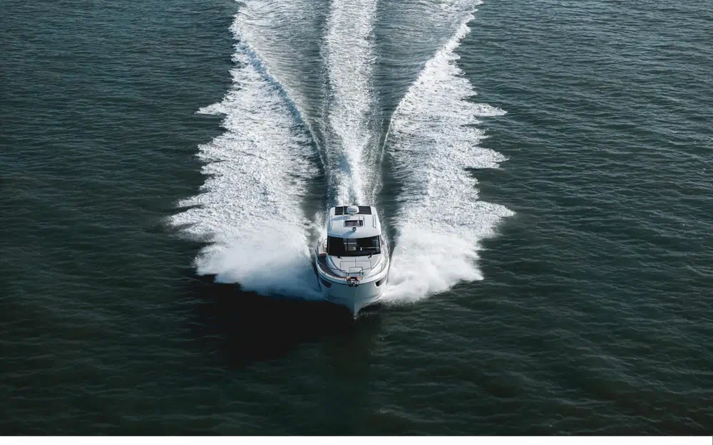 slider 4 Beneteau Antares 9 OB Antares 9 V2