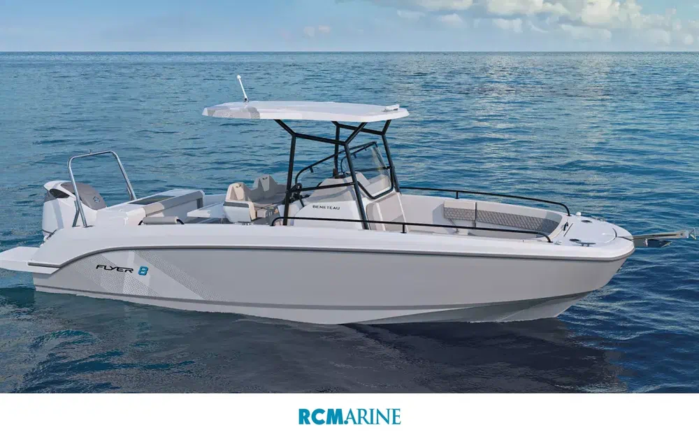 slider 0 Beneteau Flyer 8 SPACEdeck V2