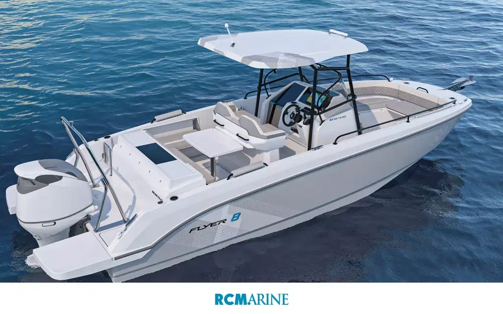 slider 1 Beneteau Flyer 8 SPACEdeck V2