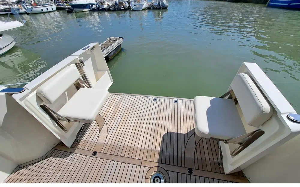 slider 4 Beneteau Swift Trawler 35