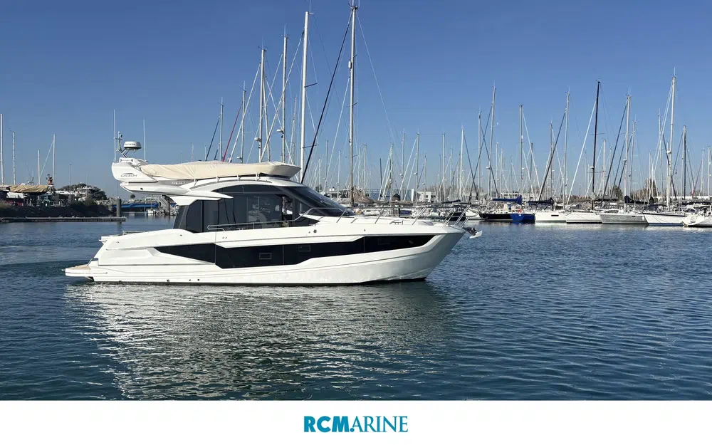 slider 0 Galeon 400 Fly