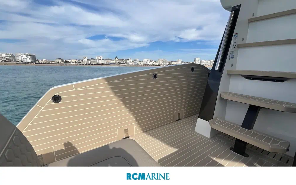 slider 5 Galeon 400 Fly