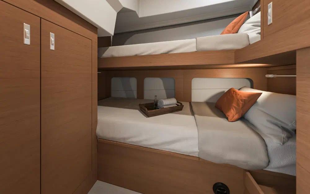 slider 3 Beneteau Swift Trawler 37 Fly