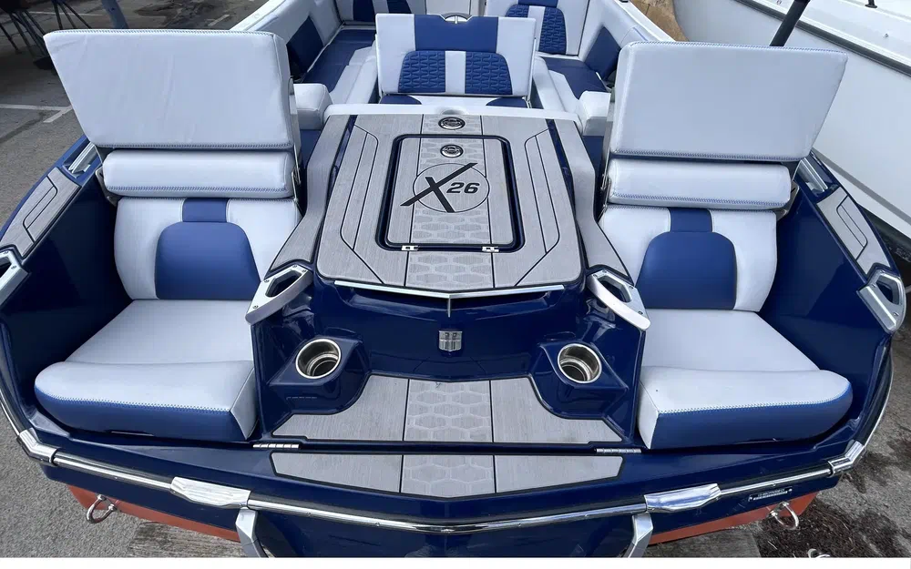 slider 8 Mastercraft X26