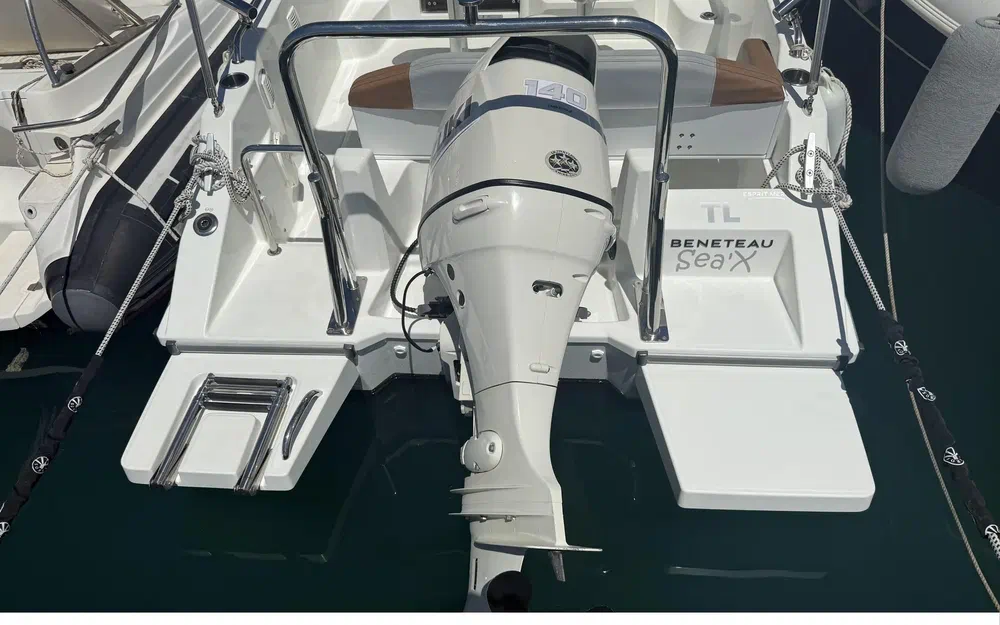 slider 18 Beneteau Flyer 6 SUNdeck