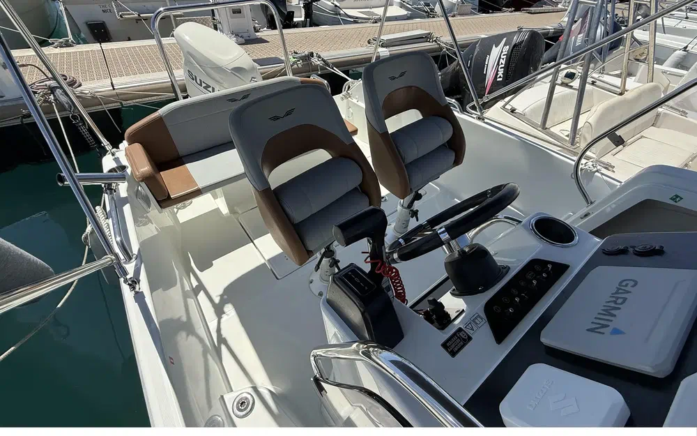 slider 6 Beneteau Flyer 6 SUNdeck