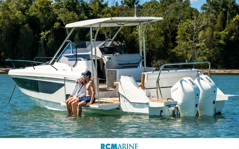 slider 2 Beneteau Flyer 9 Sundeck