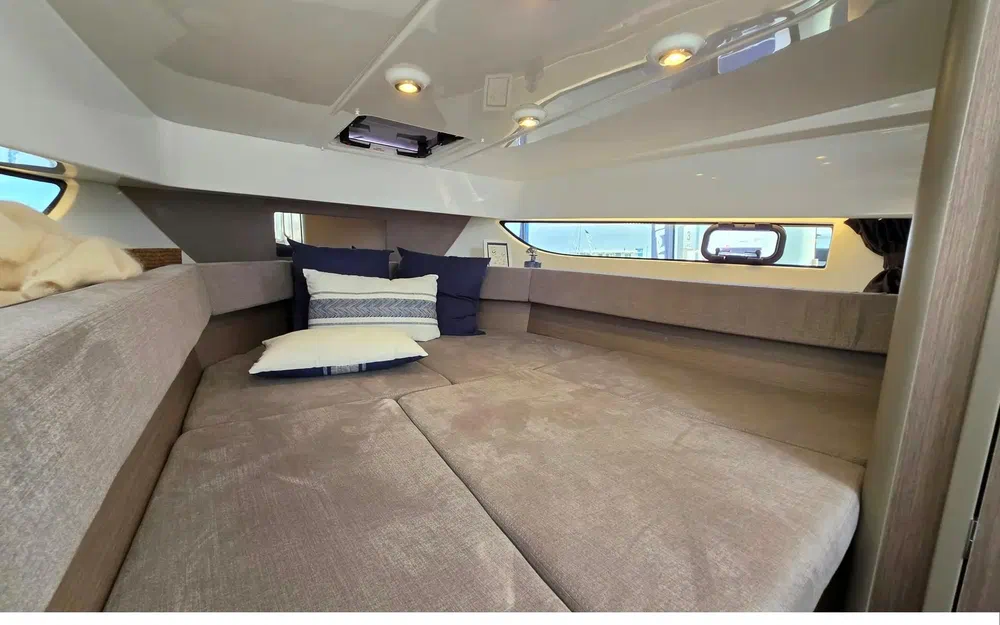 slider 7 Beneteau Flyer 9 Sundeck