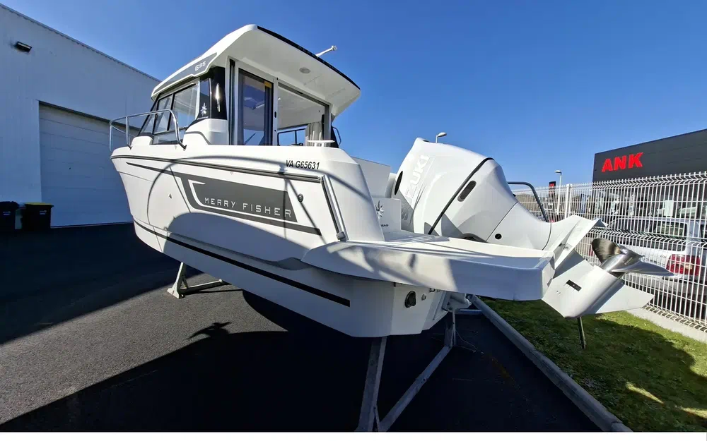 slider 3 Jeanneau Merry Fisher 695 Serie 2