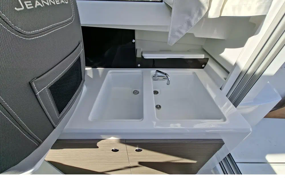 slider 39 Jeanneau Merry Fisher 695 Serie 2